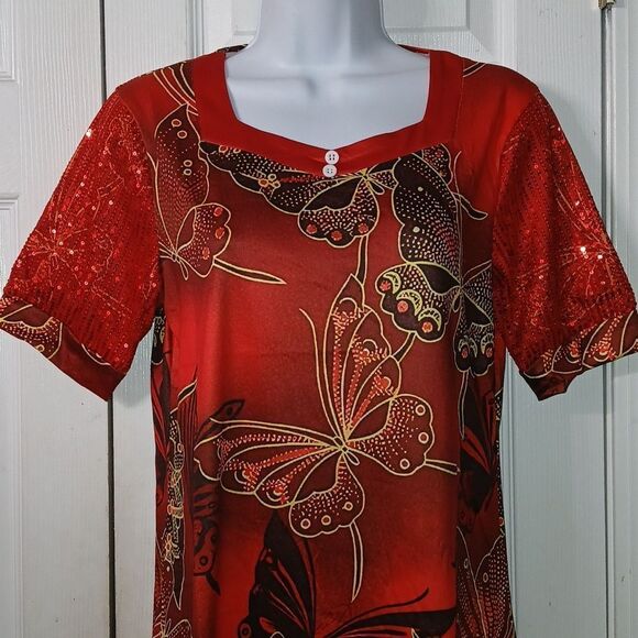 Red butterfly print blouse with sequin sleeves Sz M NWOT - Picture 3 of 7